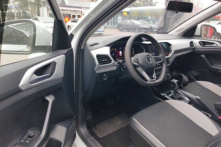 Used Volkswagen Tacqua 2023 200TSI DSG Joy-Connect Edition
