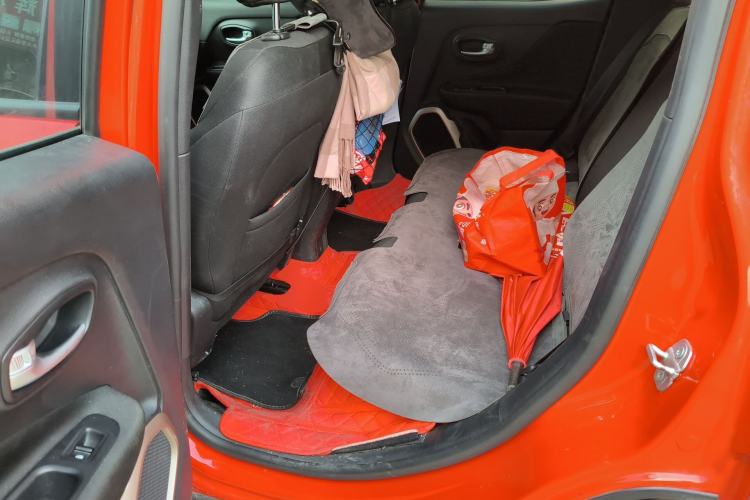 Used Jeep Renegade 2017 180T Automatic High-Energy Version
