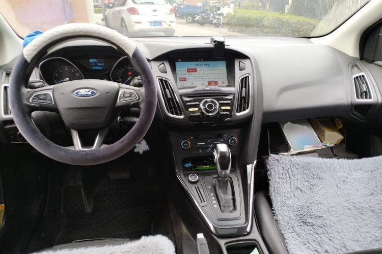 Used Ford Focus 2017 Sedan 1.6L Automatic Fashion Edition Smart Drive Version
