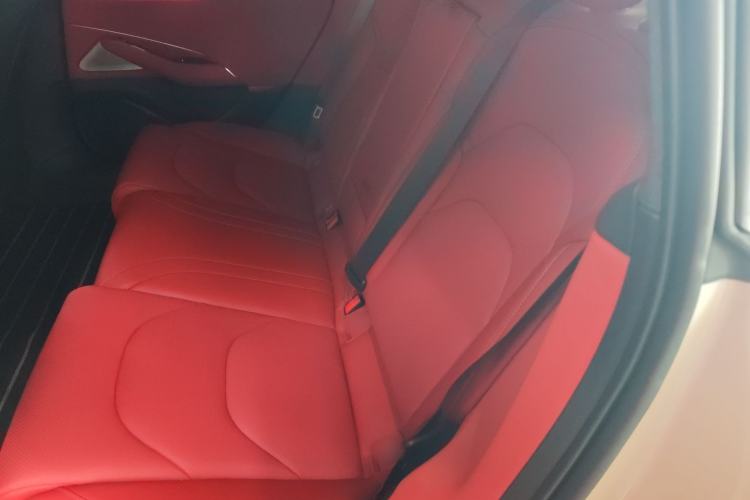 Used Xiaomi Auto SU7 2024 Rear-Drive Ultra-Long Range Advanced Pro-Level Intelligent Driving Version
