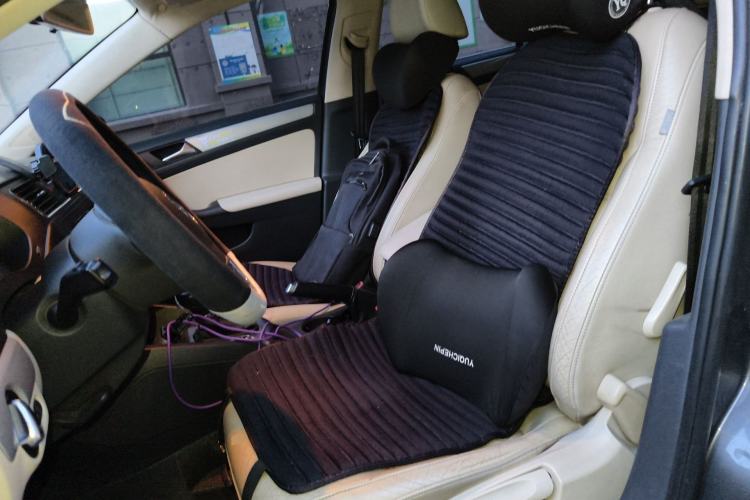 Used Volkswagen Sagitar 2012 1.4TSI Automatic Luxury Edition Left Front Seat