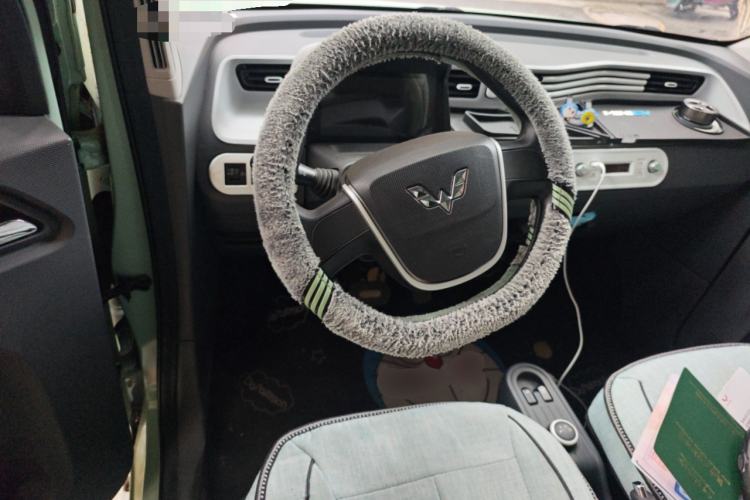 Used Wuling Hongguang MINIEV 2021 Macaron Premium Model – Lithium Iron Phosphate Steering Wheel
