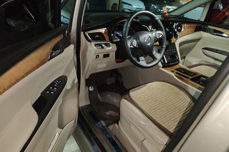 Used Buick GL8 2018 ES 28T Comfort Model China VI Standard Driver Seat