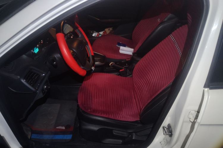 Used Ford Escort 2015 1.5L Automatic Fashion Model
