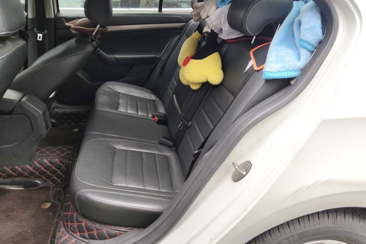 Used Volkswagen Lavida 2017 1.6L Automatic Comfort Edition Left Rear Seat