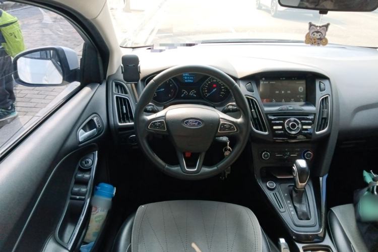 Used Ford Focus 2018 Sedan Classic 1.6L Automatic Trendy SmartDrive Edition