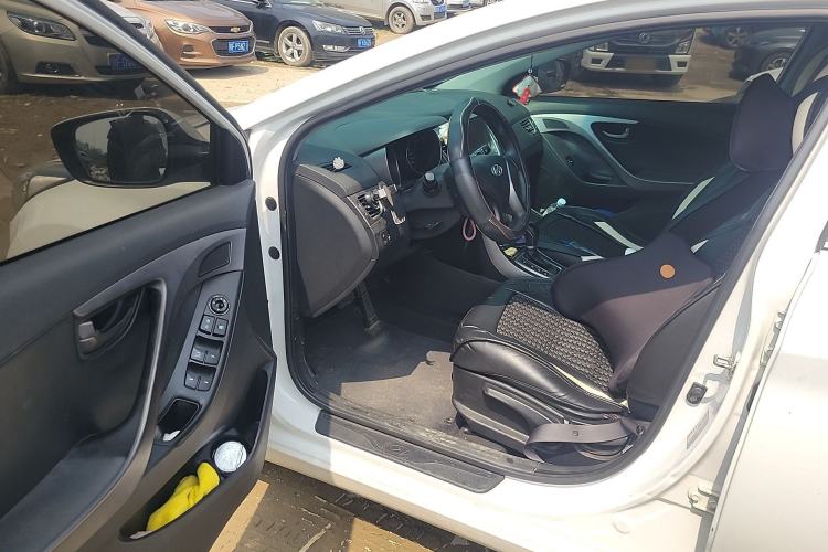 Used Hyundai Elantra (5th Generation / Langdong) 2016 1.6L Automatic Smart Version Driver Seat