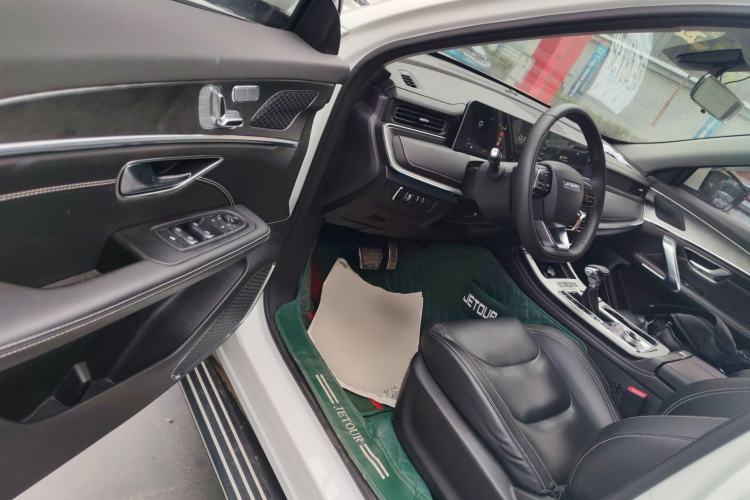Used JETOUR X70 PLUS 2021 1.5T DCT Mountain 7-Seater
