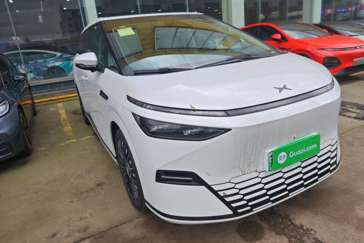 Used XPeng X9 2025 740 Ultra-Long Range Max Exterior 1