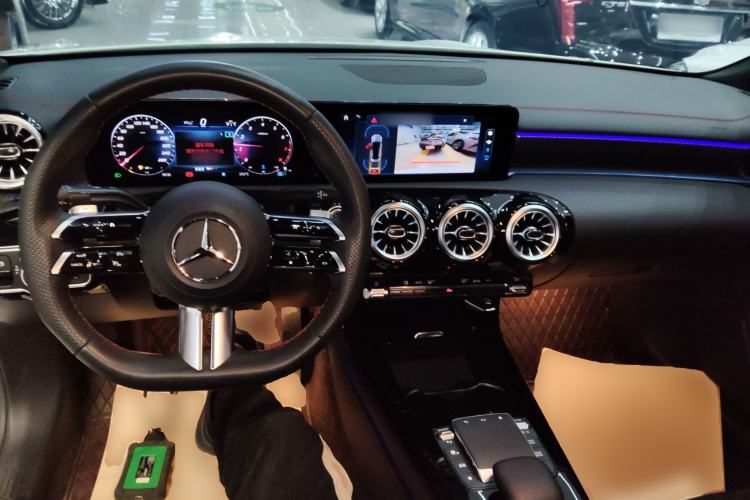 Used Mercedes-Benz A-Class 2023 A 200 L Fashion Model Center Console