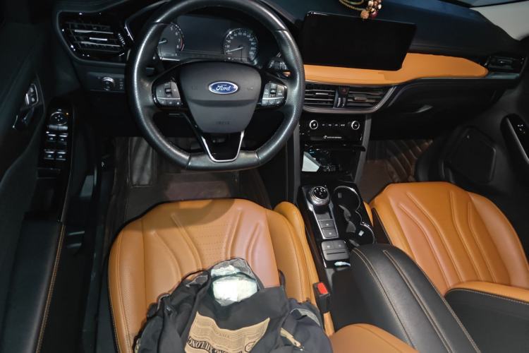 Used Ford Escape 2020 EcoBoost 245 Two-Wheel-Drive Titanium Edition