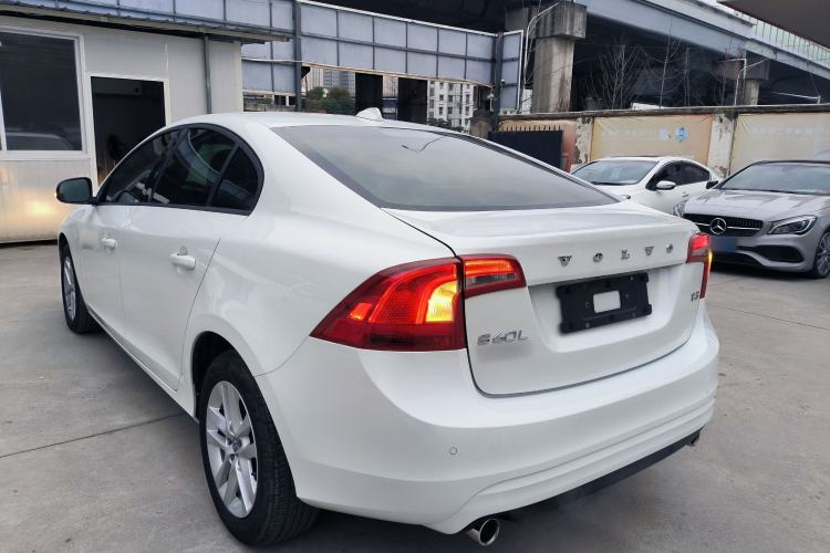 Used Volvo S60 2016 S60L T3 Smart Drive Edition
