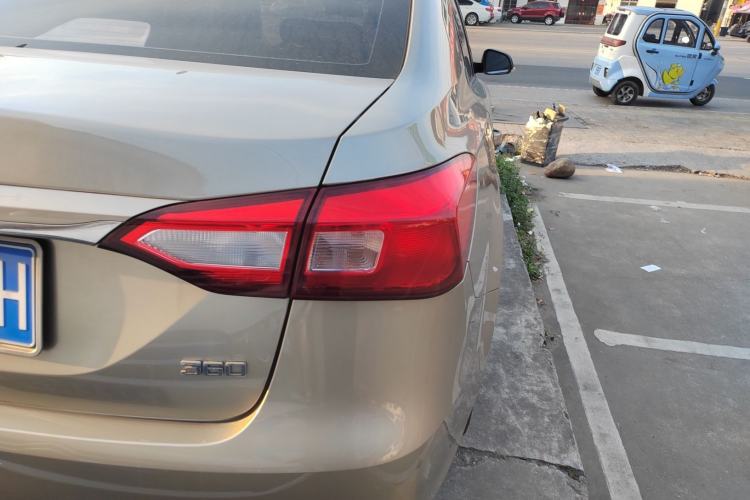 Used Roewe 360 2017 1.5L Automatic Luxury Edition