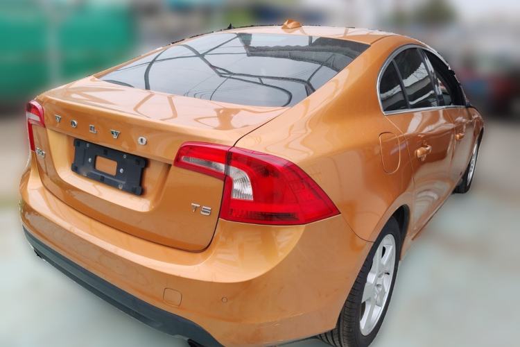 Used Volvo S60 2013 T5 Comfort Edition