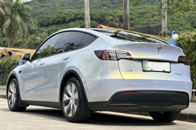 Used Tesla Model Y 2021 Standard Range Rear-Wheel Drive Version