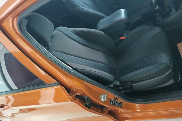 Used Baojun 310 2016 1.2L manual Comfort trim level