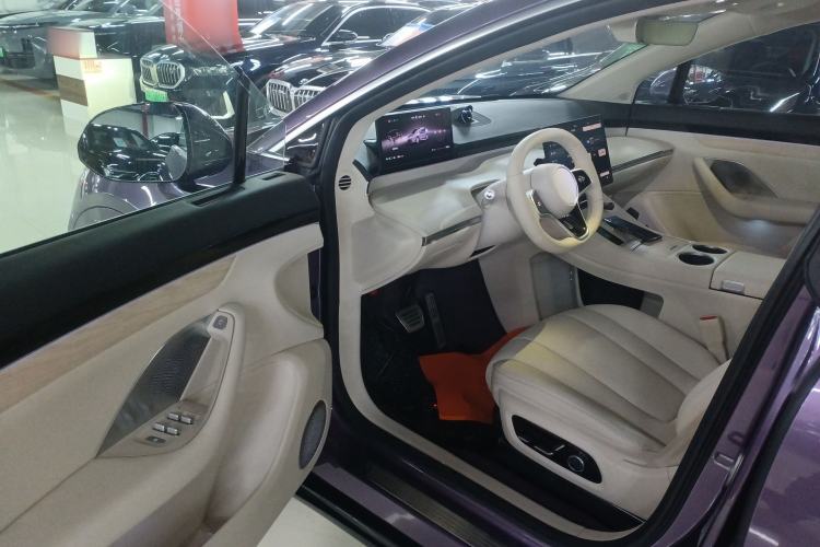 Used Hima Luxeed R7 2024 All-Electric 736 km Ultra
