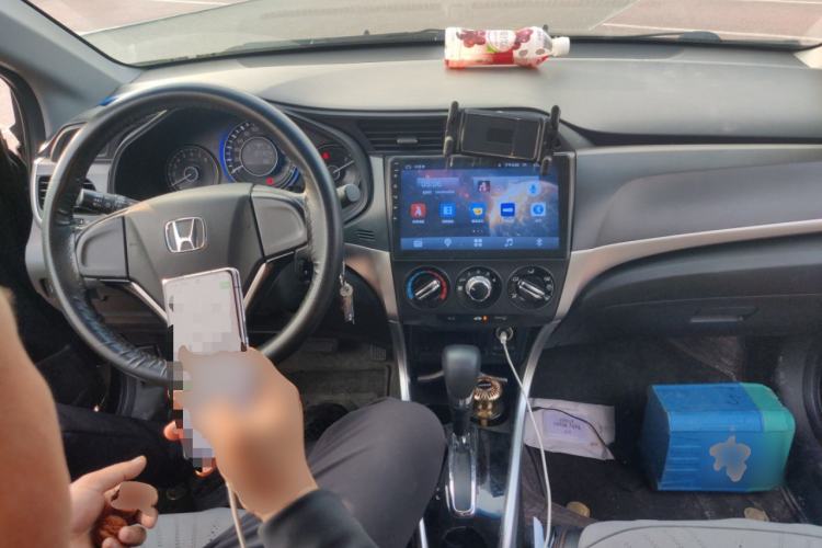 Used Honda Crider 2016 1.8L CVT Comfort Version Center Console
