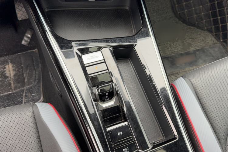 Used Volkswagen Lamando 2022 Lavida L 280TSI DSG Cool & Spicy Edition Gear Lever