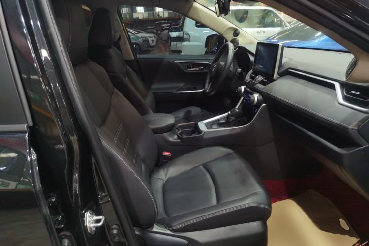 Used Toyota RAV4 2021 2.0L CVT Two-Wheel Drive Fashion PLUS Edition