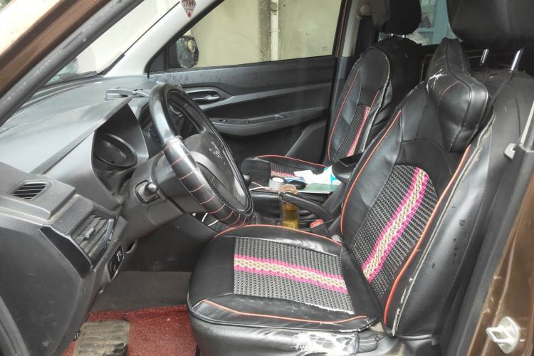 Used Wuling Hongguang 2019 1.5L S Basic Version China VI Standard LAR
