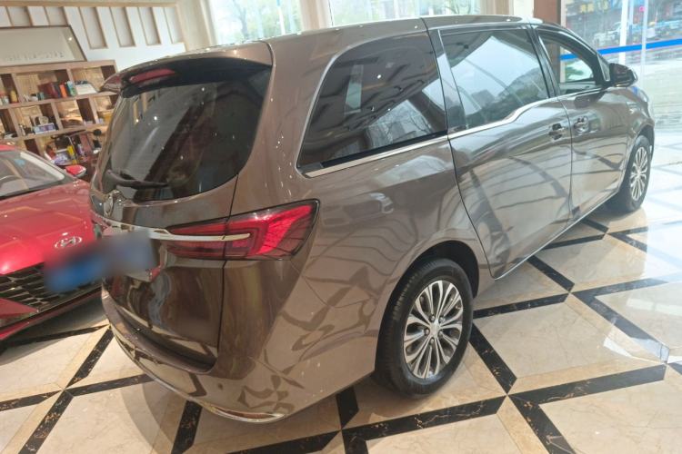 Used Buick GL8 2021 Land Cruiser Executive Class 652T Comfort Model
