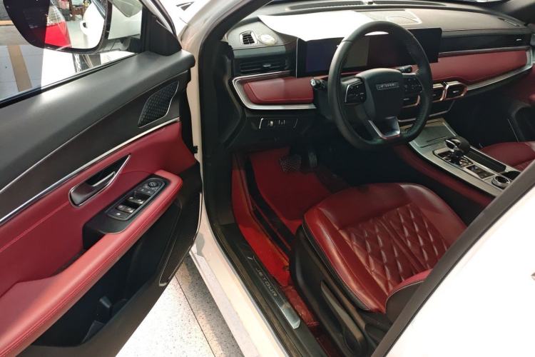 Used JETOUR X70 PLUS 2024 Champion Edition 1.5T DCT Champion PRO 5-Seater Interior 3