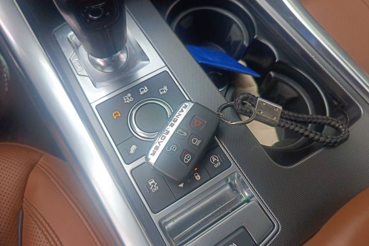 Used Land Rover Range Sport 
