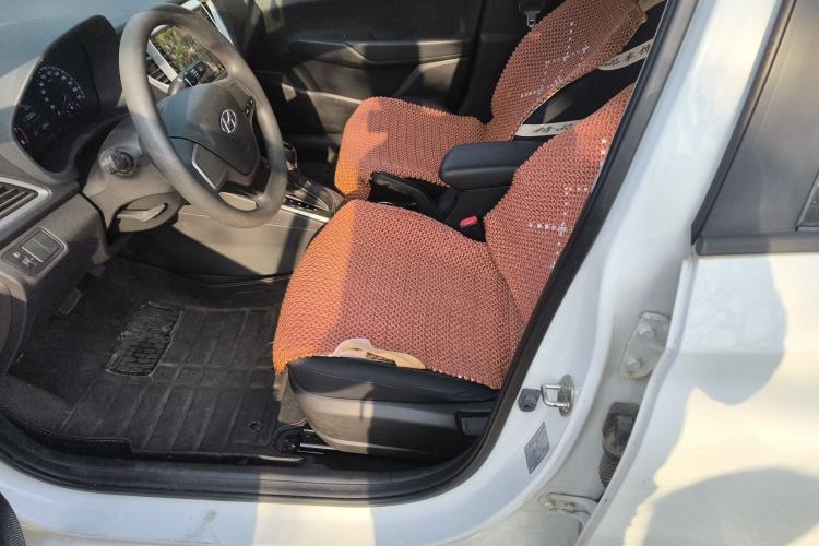 Used Hyundai Verna (new generation) 2016 1.4L Automatic Cool Edition GLS Driver Seat