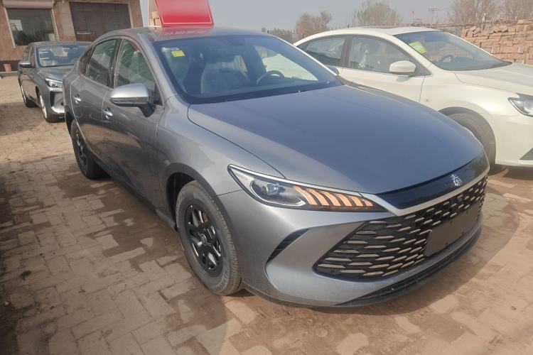 Used BYD Qin PLUS 2025 DM-i Smart Drive 55KM Leading Model
