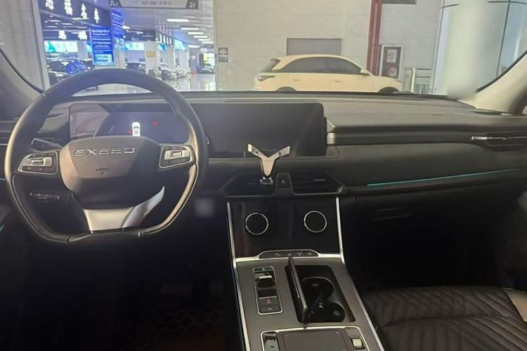 Used EXEED Lingyun 2023 300T Two-Wheel Drive Starry Edition
