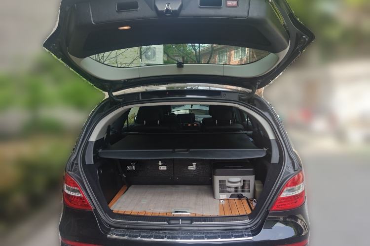 Used Mercedes-Benz R-Class 2014 R 320 4MATIC Business Model