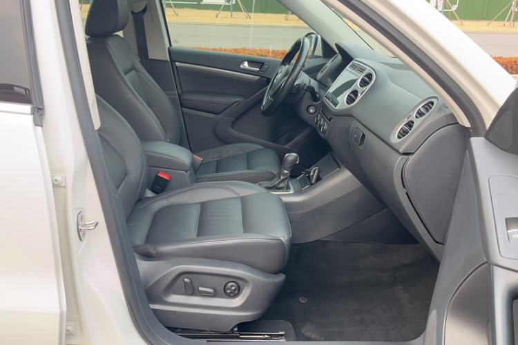 Used Volkswagen Tiguan L 2013 1.8TSI Automatic Two-Wheel Drive Luxury Model
