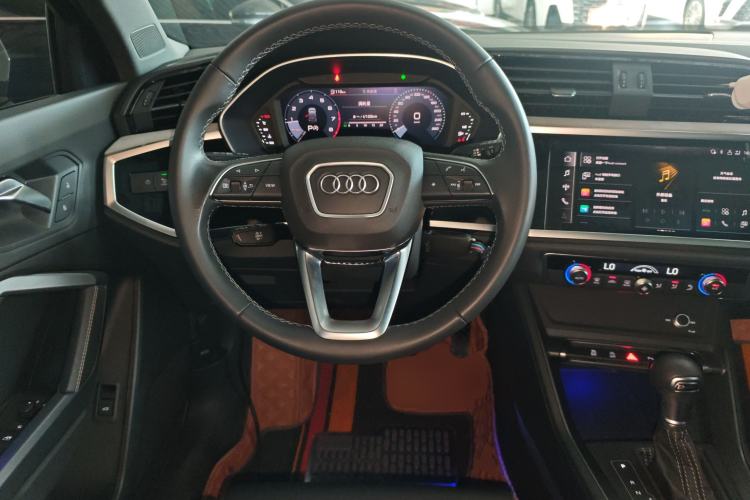 Used Audi Q3 2024 35 TFSI Ambition Dynamic Edition
