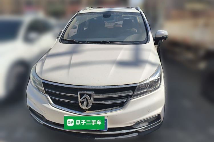 Used Baojun 730 2017 1.5T Manual Prestige Version 7 Seats Front