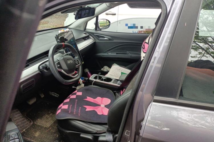 Used NETA V 2022 Chao 400 Lite Left Front Seat