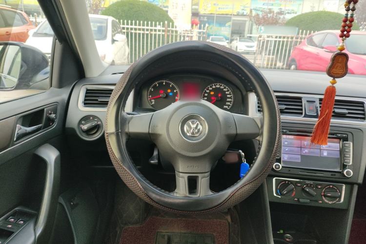 Used Volkswagen Santana 2015 1.6L Manual Comfort Edition Steering Wheel