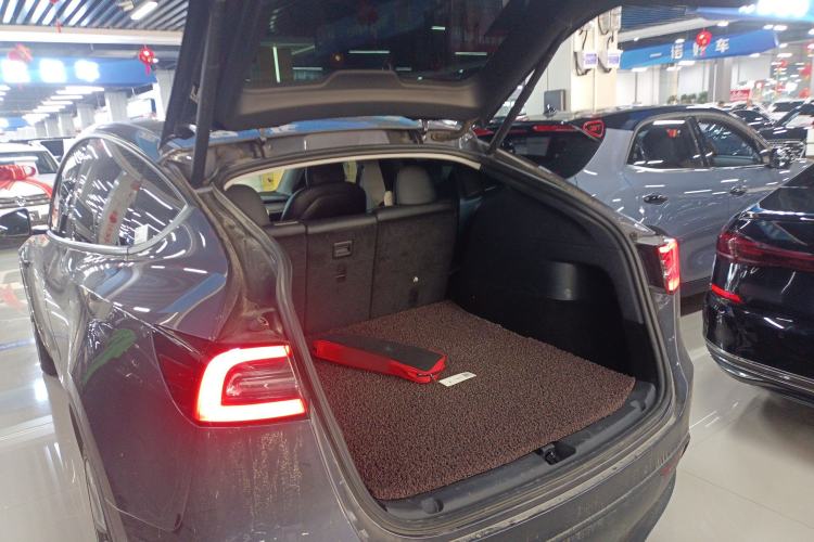 Used Tesla Model Y 2021 Long-Range All-Wheel-Drive Version