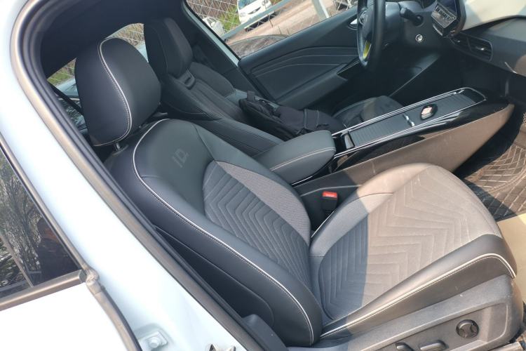 Used Volkswagen ID.3 2023 Upgraded Model Pure Intelligent Enjoyment Version Right Front Seat