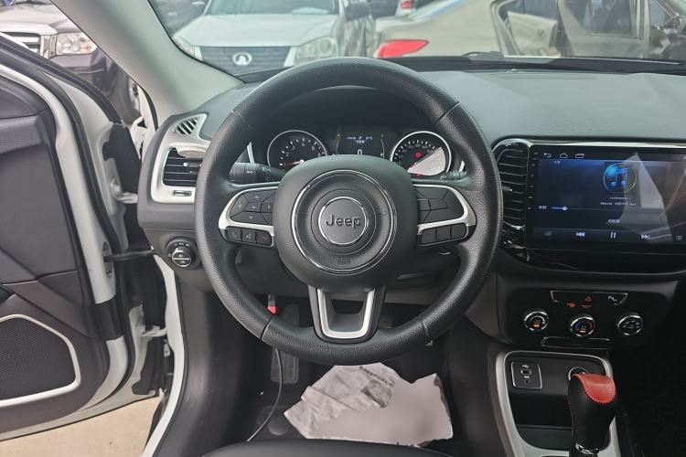 Used Jeep Compass 2017 200T Automatic Enjoyment Version Steering Wheel