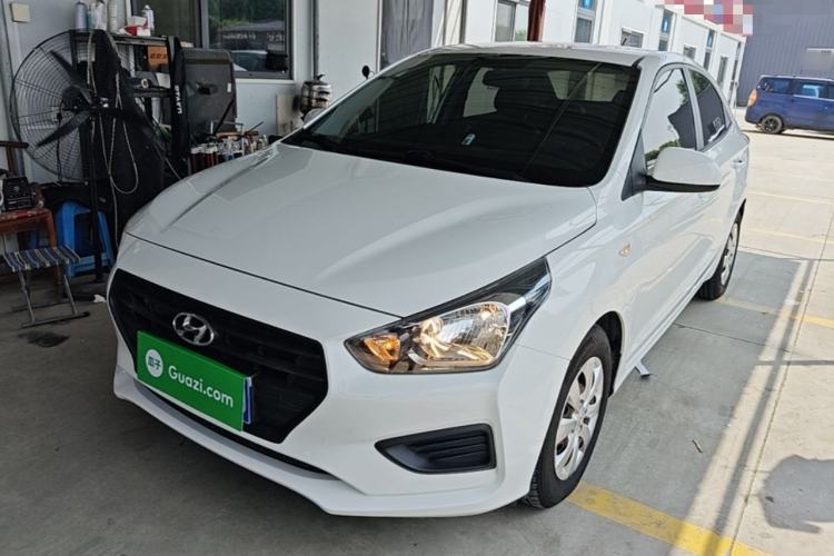 Hyundai Verna (older generation) 2017 1.4L Manual Refreshed Version China V Standard с пробегом
