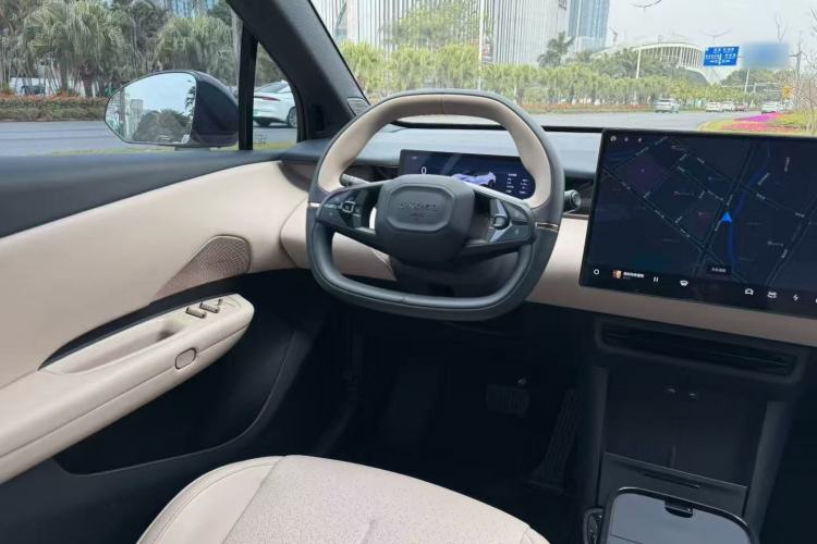 Used Lynk & Co Z20 2025 530 km Range Rear-Wheel Drive Pro