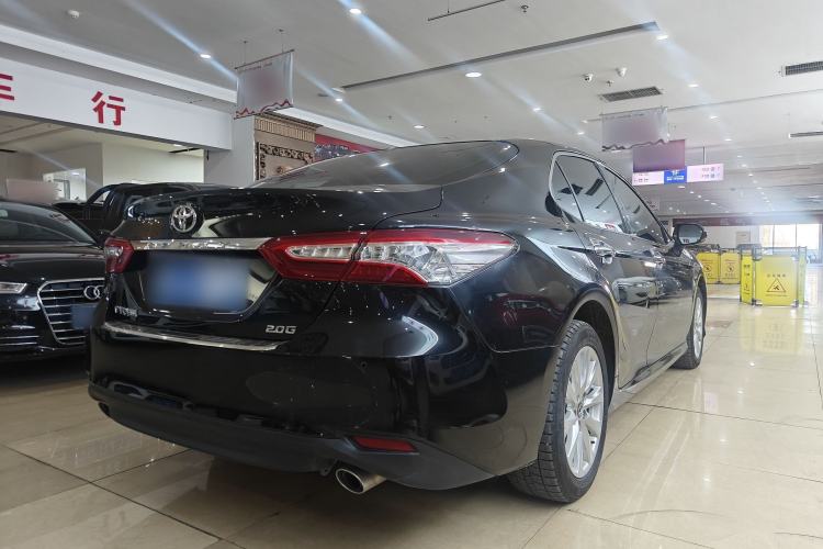 Used Toyota Camry 2019 Revised Version 2.0G Luxury Edition
