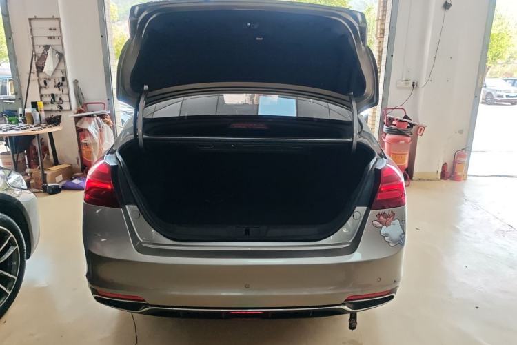 Used Geely Auto Emgrand 2019 Leading Edition 1.5L CVT Luxury Model China VI Standard