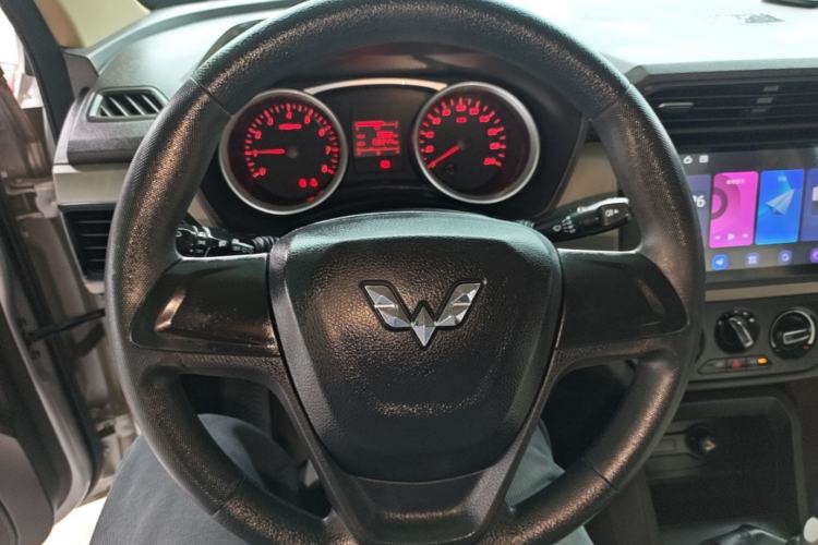 Used Wuling Hongguang 2018 1.5L S Standard Version L2B
