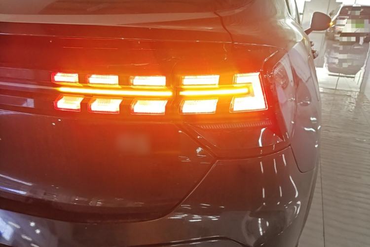 Used Lynk & Co 05 2020 2.0TD Two-Wheel Drive Shine Halo

