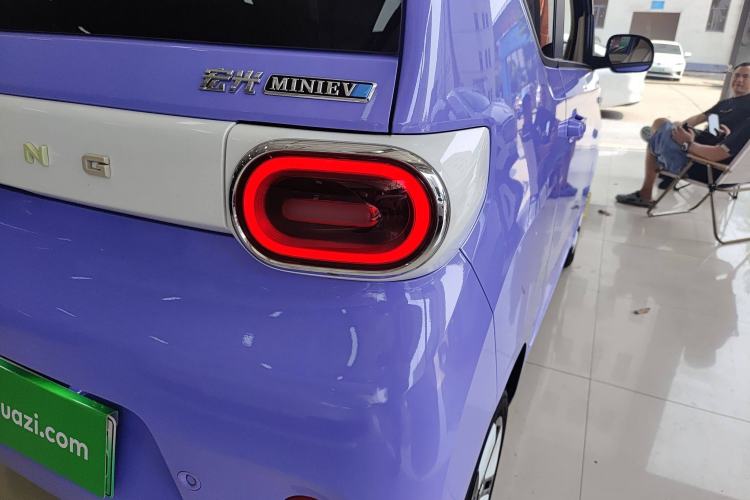 Used Wuling Hongguang MINIEV 2024 3rd Generation 215km Advanced Version
