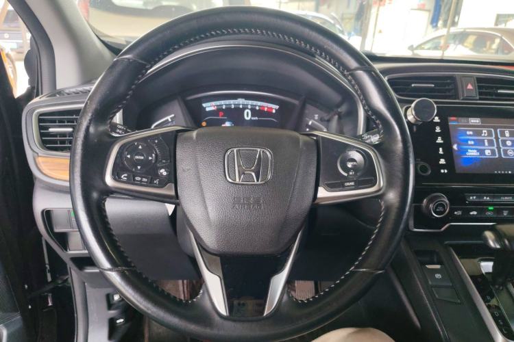 Used Honda CR-V 2017 240TURBO CVT Front-Wheel Drive Fashion Edition
