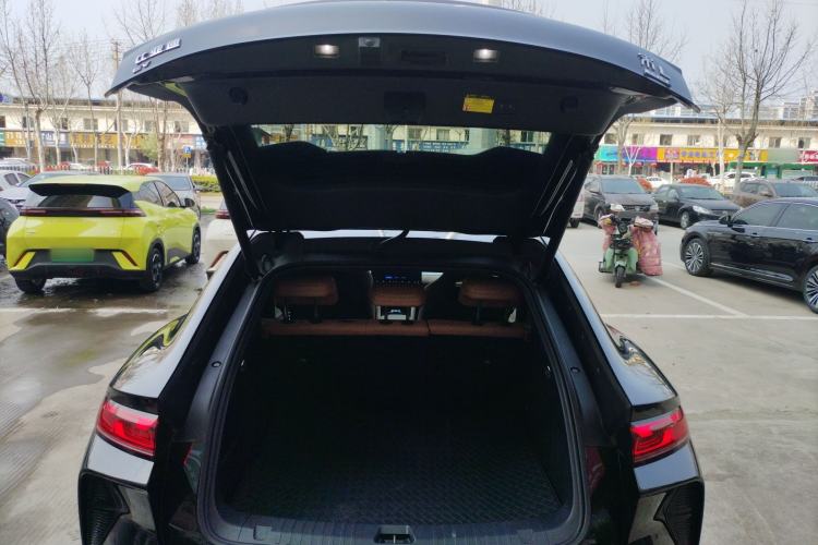 Used BYD Song L EV 2025 Intelligent Driving Version 550 km Excellence Edition