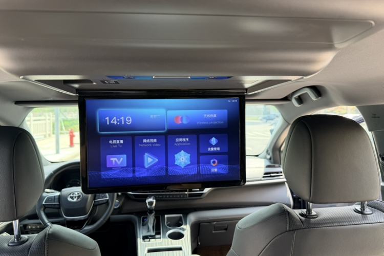 Used Toyota SIENNA 2021 2.5L Hybrid Ultimate Edition Interior 8